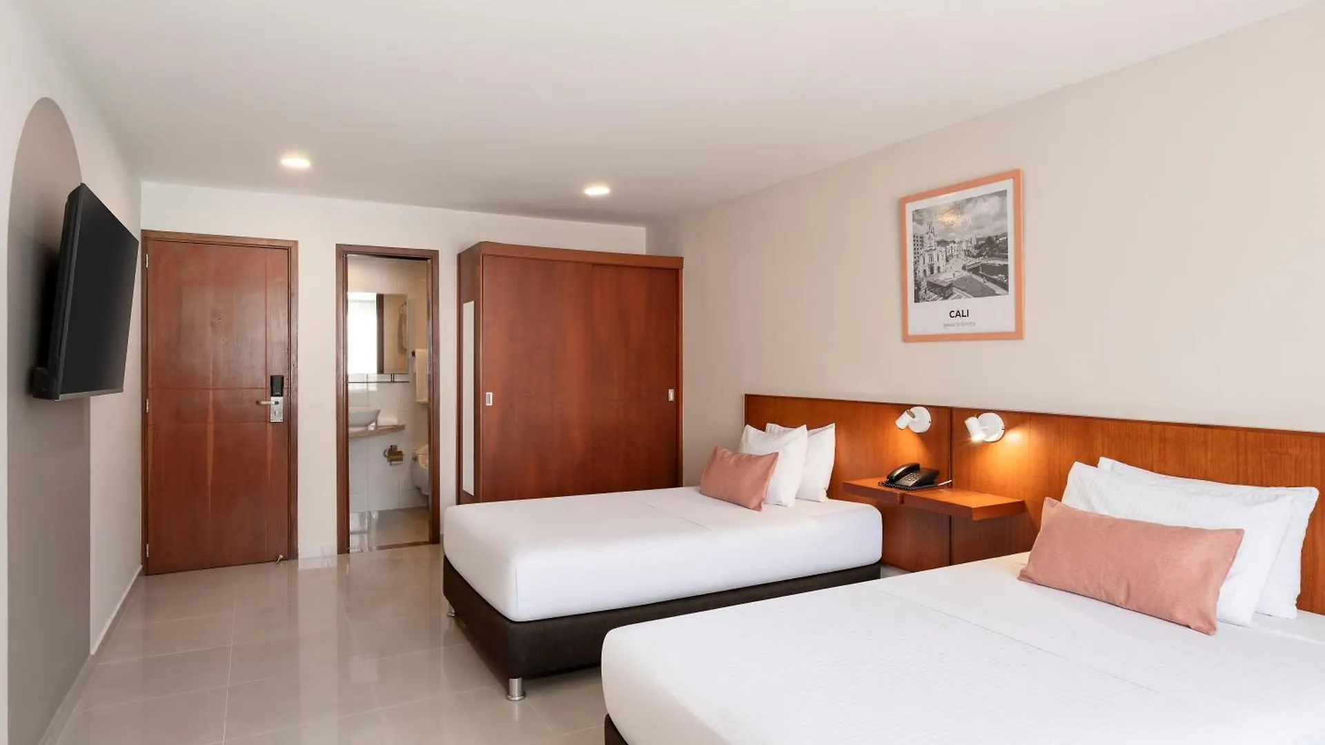 Hotel Ms Chipichape Plus Cali Colombia
