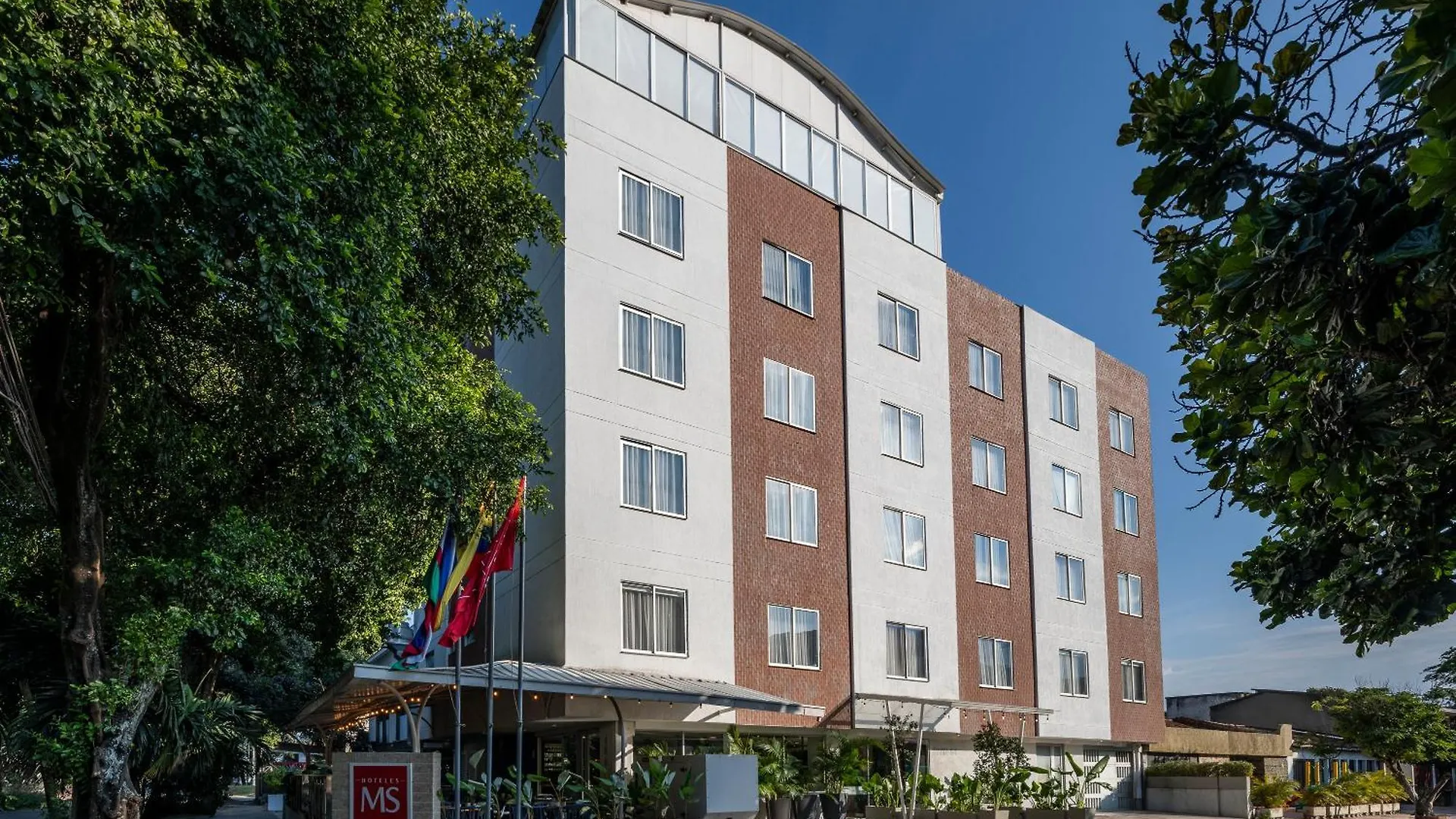 Hotel Ms Chipichape Plus location